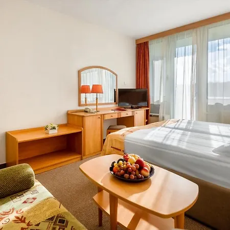 Отель Hunguest Freya 3*